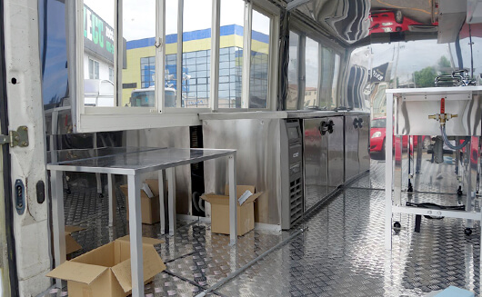 Customize 車内の設備をカスタマイズできる！